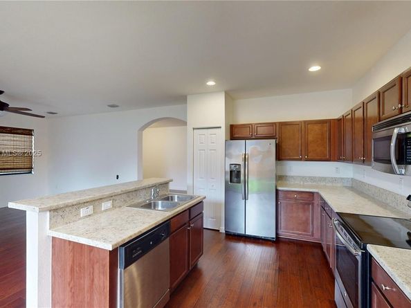 15460 SW 176th Ln, Miami FL 33187