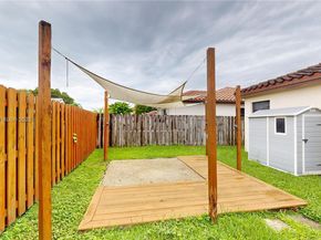 15460 SW 176th Ln, Miami FL 33187