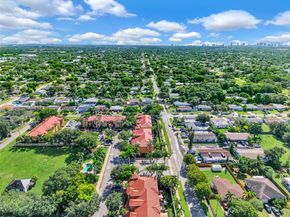 5844 Siena Ln, Hollywood FL 33021