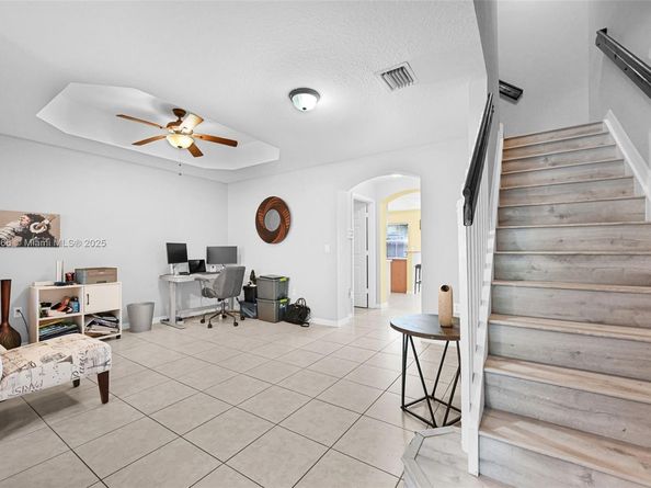 5844 Siena Ln, Hollywood FL 33021