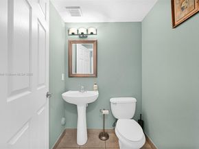 5844 Siena Ln, Hollywood FL 33021