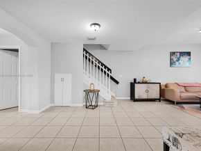 5844 Siena Ln, Hollywood FL 33021