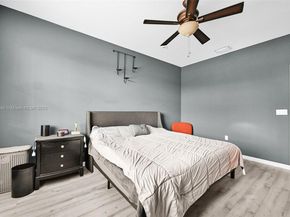 5844 Siena Ln, Hollywood FL 33021