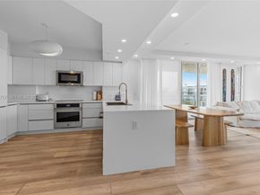 10 Venetian Way 501, Miami Beach FL 33139