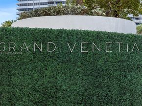 10 Venetian Way 501, Miami Beach FL 33139