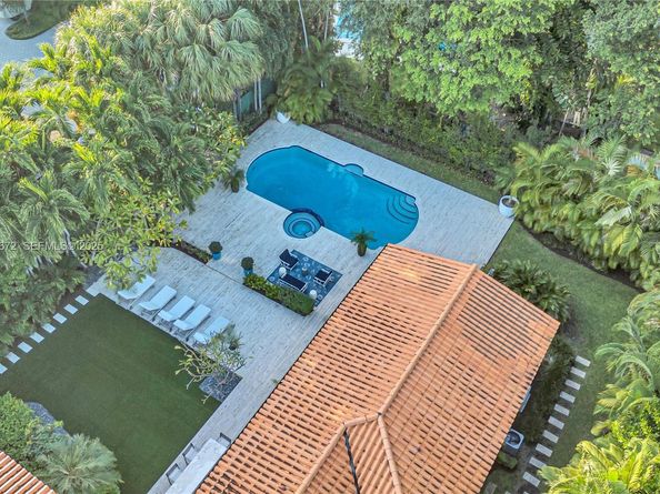 607 Melaleuca Ln, Miami FL 33137