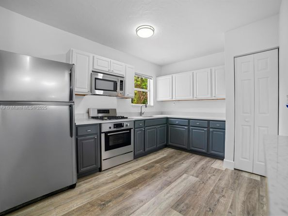 1631 NW 12th Ct, Fort Lauderdale FL 33311