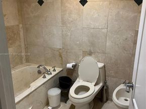 520 Brickell Key Dr A610, Miami FL 33131