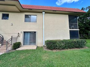 366 Lakeview Dr 104, Weston FL 33326