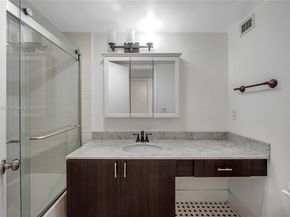 2750 NE 183rd St 804, Aventura FL 33160