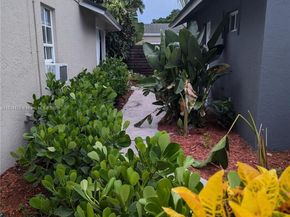 Undisclosed Address #A11834158, West Palm Beach FL 33407