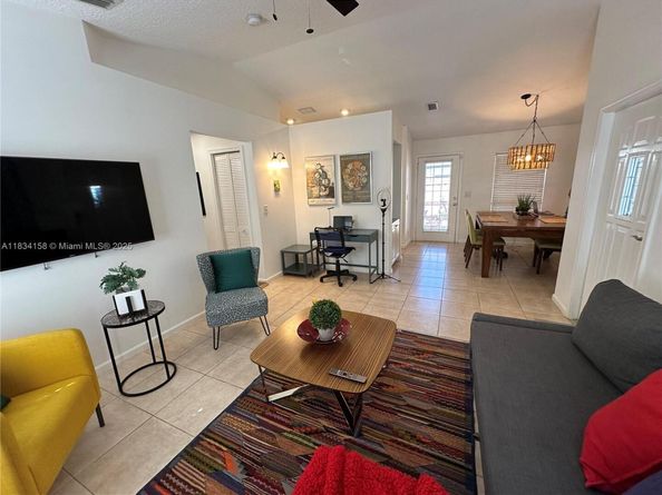 Undisclosed Address #A11834158, West Palm Beach FL 33407