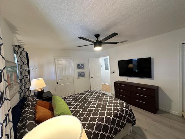 Undisclosed Address #A11834158, West Palm Beach FL 33407