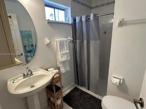 Undisclosed Address #A11834158, West Palm Beach FL 33407