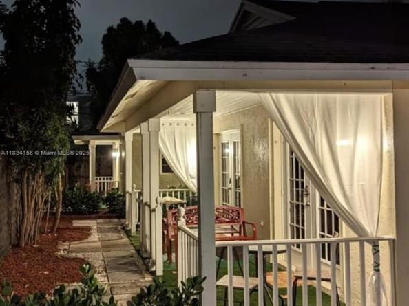Undisclosed Address #A11834158, West Palm Beach FL 33407