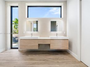 1117 SE 9th St, Fort Lauderdale FL 33316