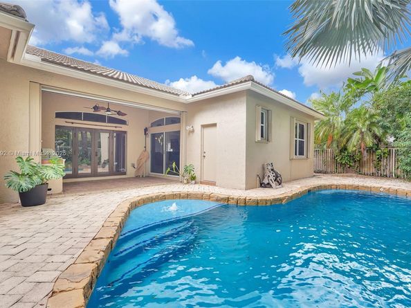 4936 NW 52nd Ave, Coconut Creek FL 33073