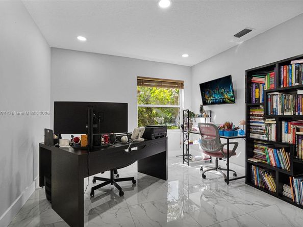 4936 NW 52nd Ave, Coconut Creek FL 33073