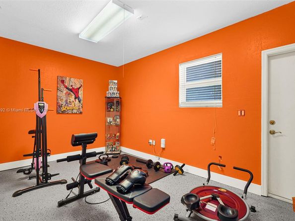 4936 NW 52nd Ave, Coconut Creek FL 33073