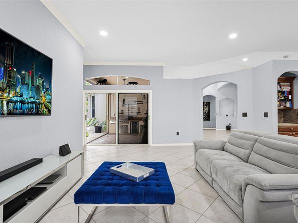 4936 NW 52nd Ave, Coconut Creek FL 33073