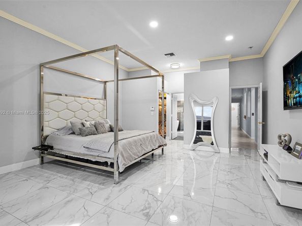 4936 NW 52nd Ave, Coconut Creek FL 33073