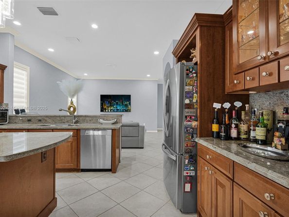 4936 NW 52nd Ave, Coconut Creek FL 33073