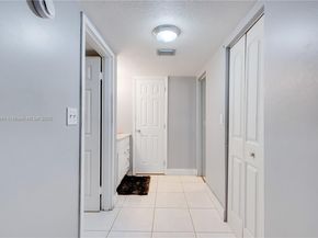 4848 NW 24th Ct 215, Lauderdale Lakes FL 33313