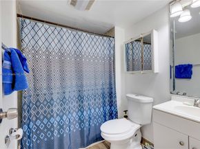 4848 NW 24th Ct 215, Lauderdale Lakes FL 33313