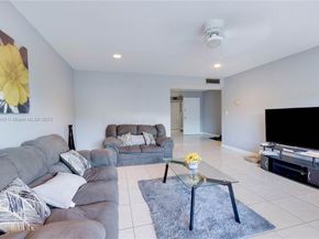 4848 NW 24th Ct 215, Lauderdale Lakes FL 33313