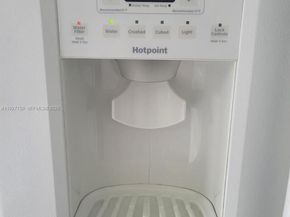 6750 Allen St, Hollywood FL 33024