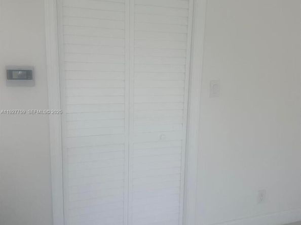 6750 Allen St, Hollywood FL 33024