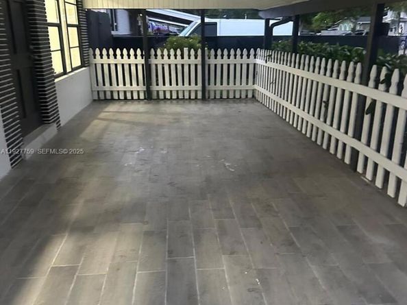 6750 Allen St, Hollywood FL 33024