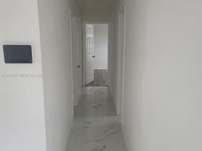 6750 Allen St, Hollywood FL 33024