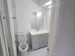 6750 Allen St, Hollywood FL 33024