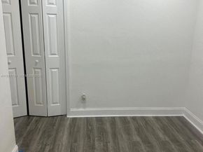 6750 Allen St, Hollywood FL 33024