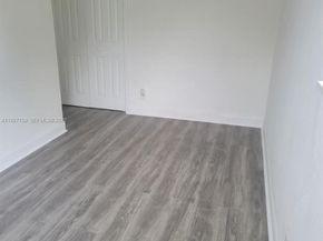 6750 Allen St, Hollywood FL 33024