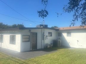 6750 Allen St, Hollywood FL 33024