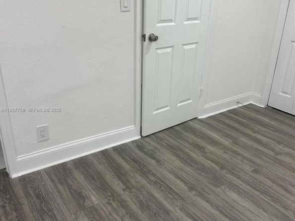 6750 Allen St, Hollywood FL 33024