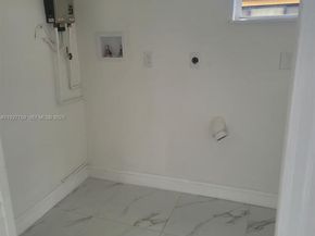 6750 Allen St, Hollywood FL 33024