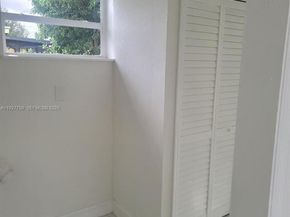 6750 Allen St, Hollywood FL 33024