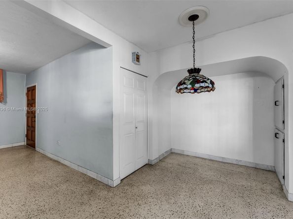 6841 SW 1st St, Miami FL 33144