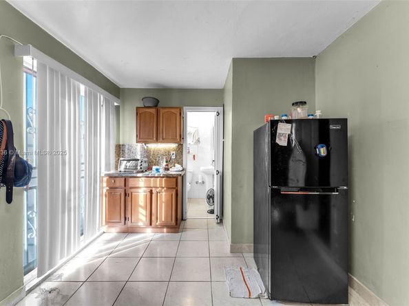 6841 SW 1st St, Miami FL 33144