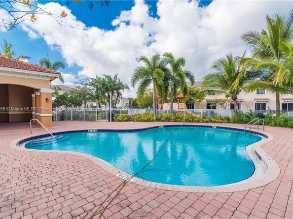 2664 SW 81st Ter 2666, Miramar FL 33025