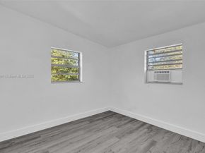 137 NW 29th Ave, Fort Lauderdale FL 33311