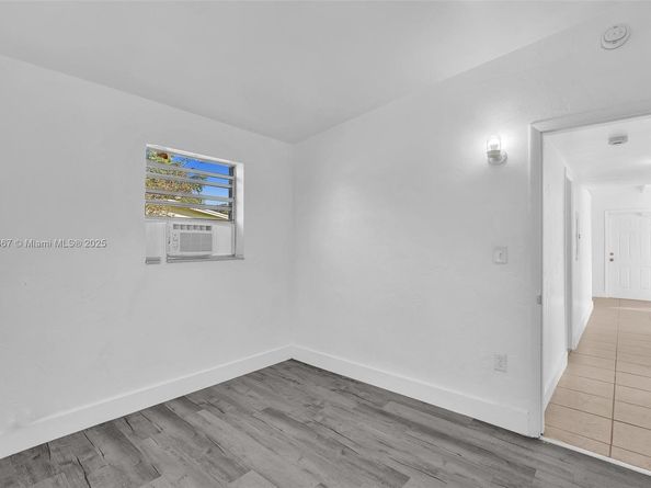 137 NW 29th Ave, Fort Lauderdale FL 33311