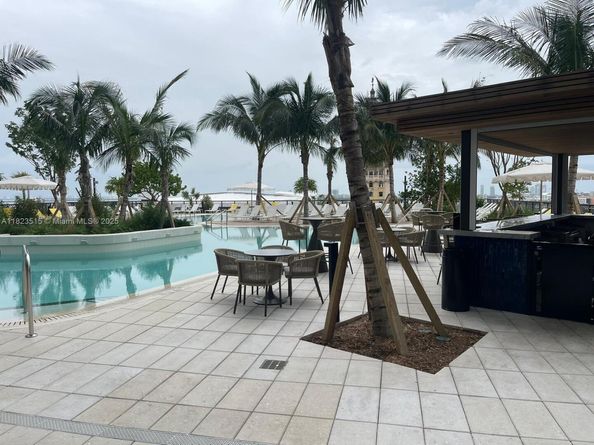 601 NE 1st Av 3104, Miami FL 33132