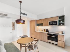 601 NE 1st Av 3104, Miami FL 33132