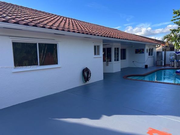 15063 SW 148th Ct, Miami FL 33196