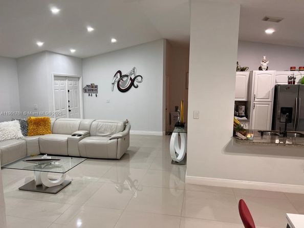 15063 SW 148th Ct, Miami FL 33196