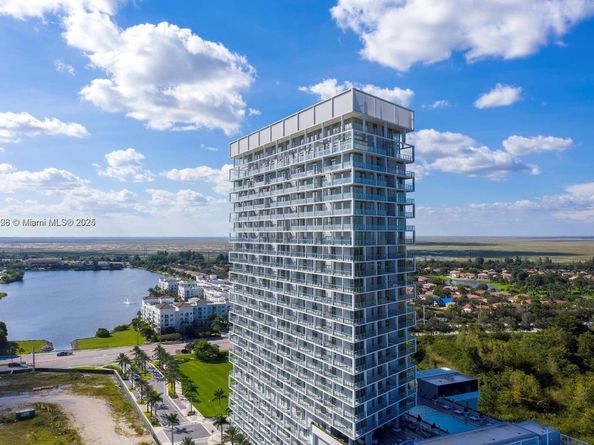 2000 Metropica Way 1206, Sunrise FL 33323